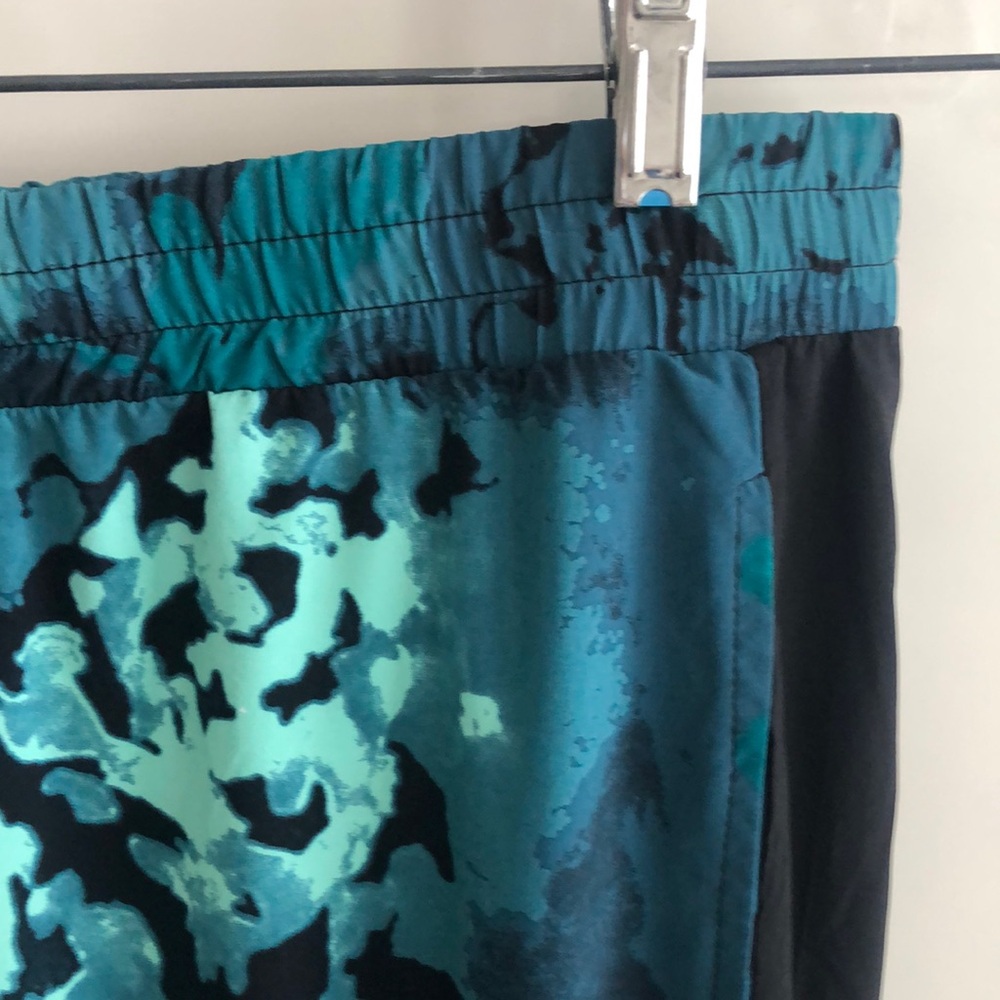 Fabletics pants - Picture 3 of 5